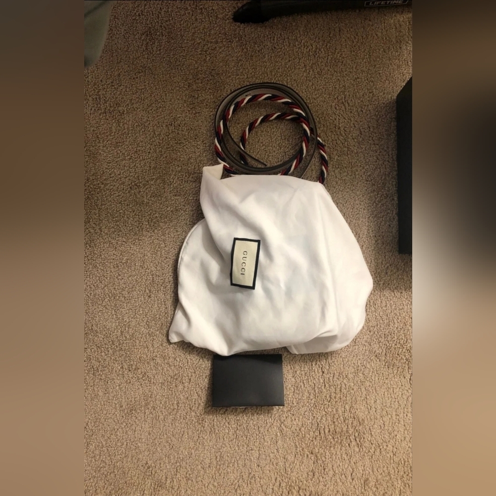 Gucci White Mini Bag with Gold and Red-Blue Accents - Picture 8 of 9